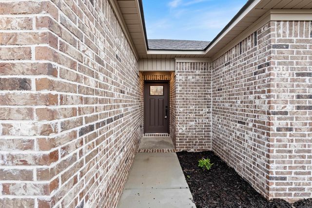 305 Parkway Avenue, Morrilton, AR 72110