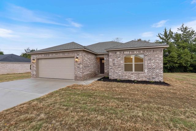 305 Parkway Avenue, Morrilton, AR 72110