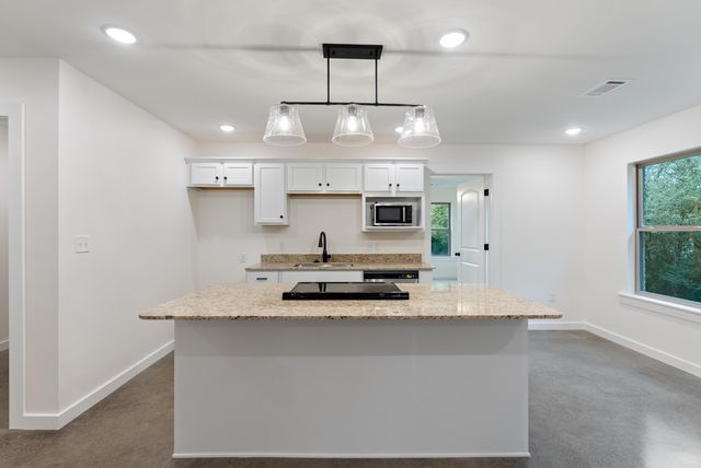 305 Parkway Avenue, Morrilton, AR 72110