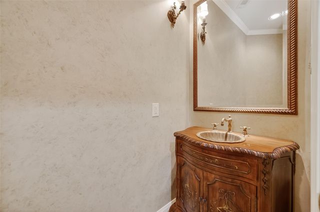 5426 Lampasas Street, Houston, TX 77056