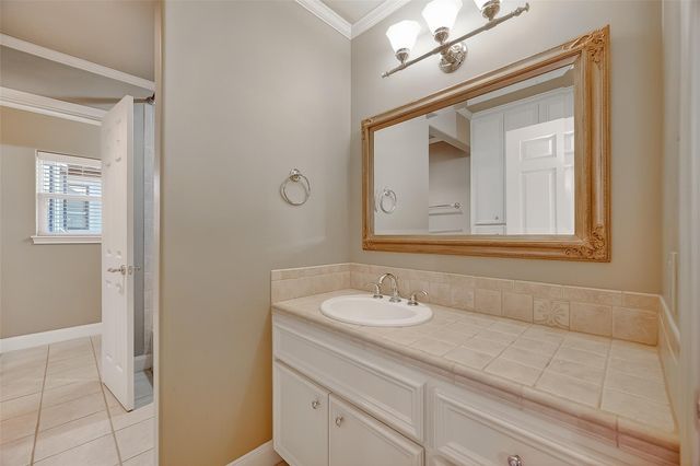 5426 Lampasas Street, Houston, TX 77056