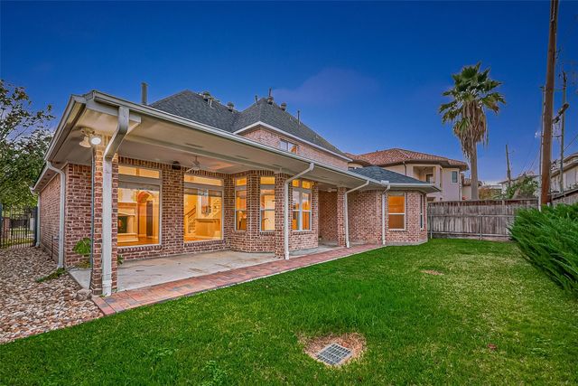 5426 Lampasas Street, Houston, TX 77056