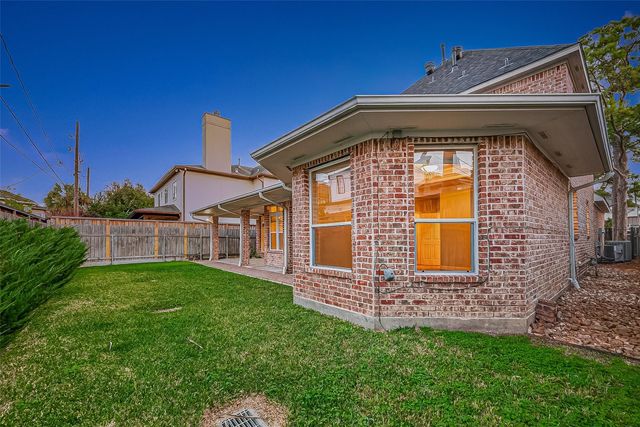 5426 Lampasas Street, Houston, TX 77056