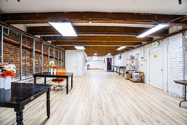 130B Lincoln St, Boston, MA 02111