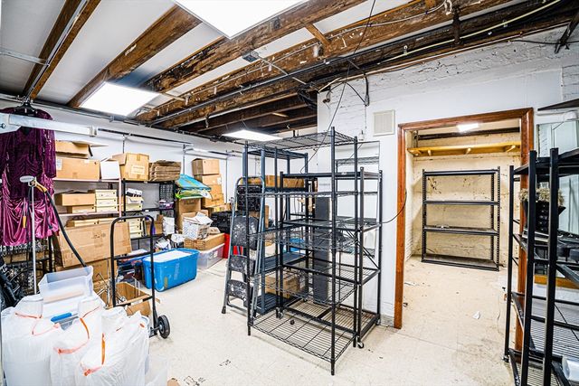 130B Lincoln St, Boston, MA 02111