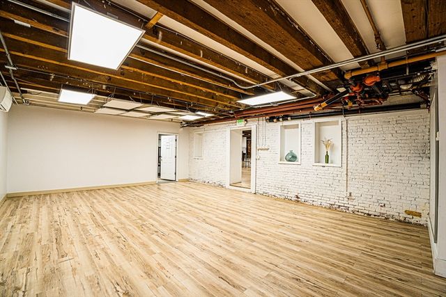 130B Lincoln St, Boston, MA 02111