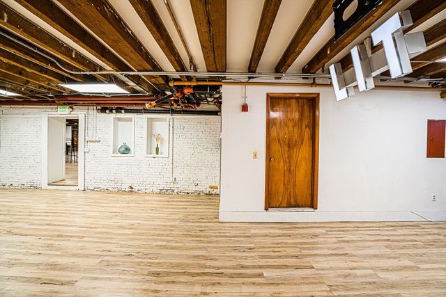 130B Lincoln St, Boston, MA 02111