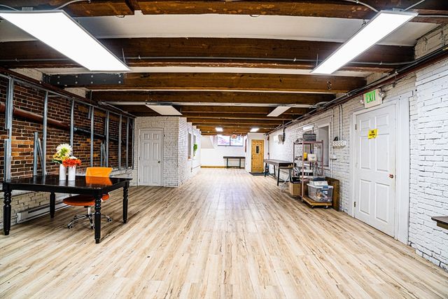 130B Lincoln St, Boston, MA 02111