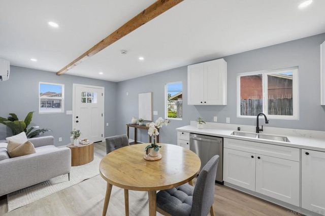 8514 Glenhaven, San Diego, CA 92123