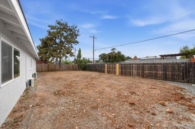8514 Glenhaven, San Diego, CA 92123