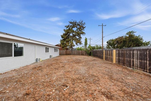 8514 Glenhaven, San Diego, CA 92123