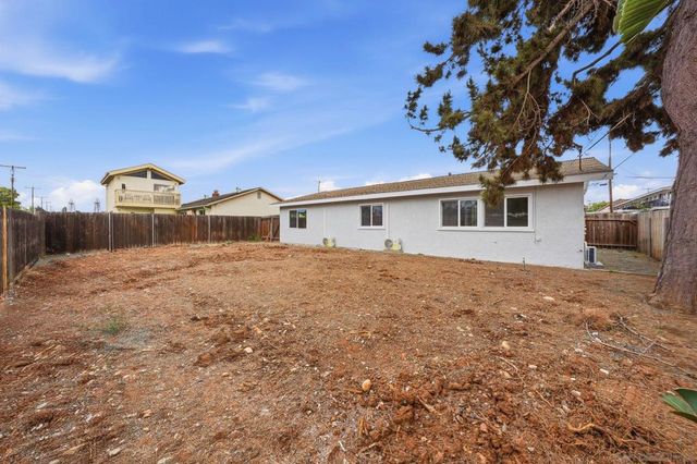 8514 Glenhaven, San Diego, CA 92123