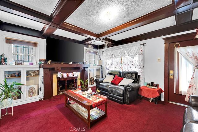 3990 La Salle, Los Angeles, CA 90062
