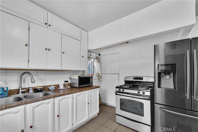 3990 La Salle, Los Angeles, CA 90062