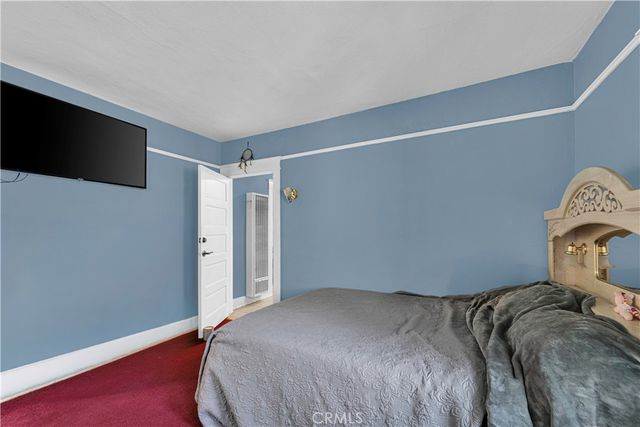 3990 La Salle, Los Angeles, CA 90062