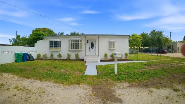 10200 NW 21st Ct, Miami, FL 33147