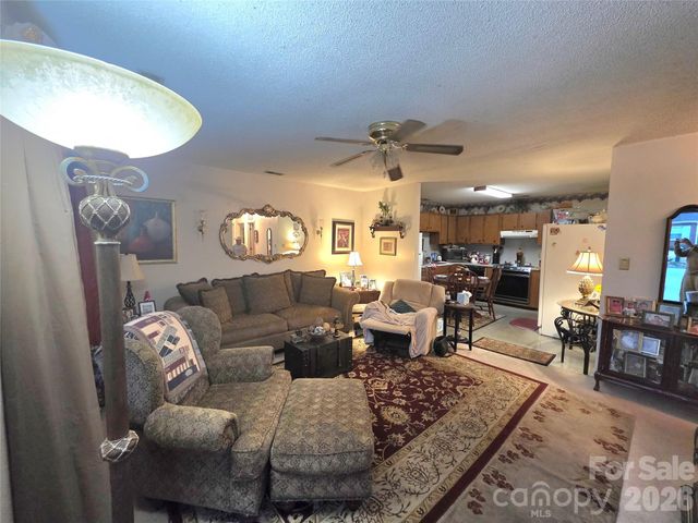 2110 Twin Avenue, Gastonia, NC 28052