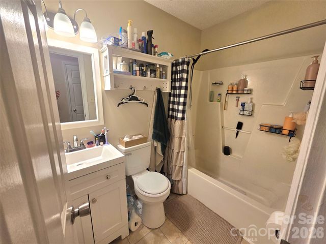 2110 Twin Avenue, Gastonia, NC 28052