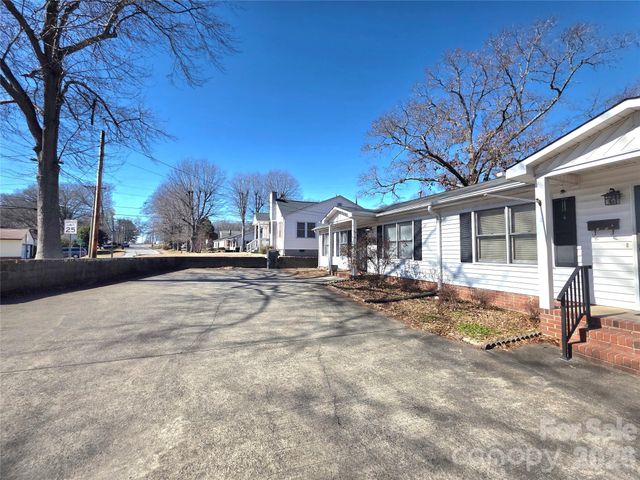 2110 Twin Avenue, Gastonia, NC 28052