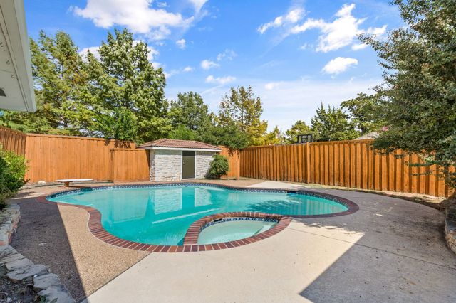 238 High Brook Drive, Richardson, TX 75080