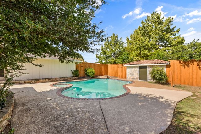 238 High Brook Drive, Richardson, TX 75080