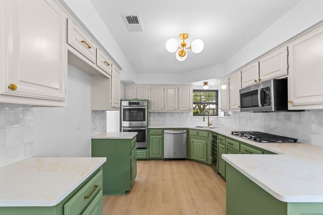 238 High Brook Drive, Richardson, TX 75080