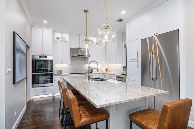 2816 Amesbury Drive, Plano, TX 75093