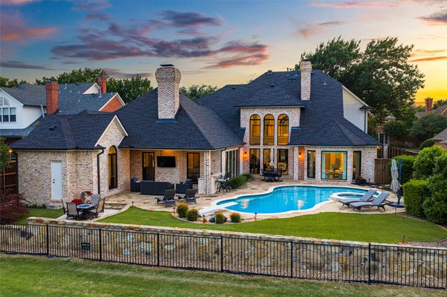 2816 Amesbury Drive, Plano, TX 75093
