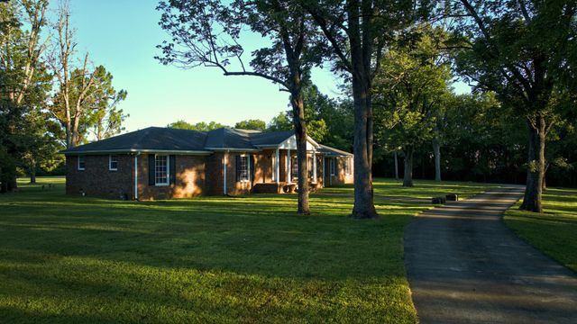 1929 Hickory Ridge Rd, Lebanon, TN 37087