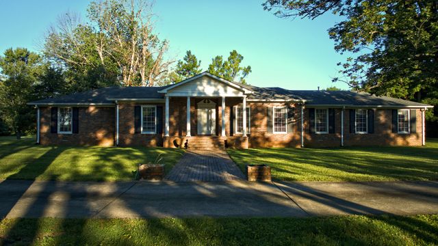 1929 Hickory Ridge Rd, Lebanon, TN 37087