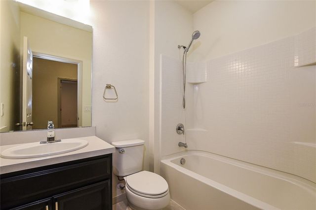 4738 CLIVEDEN LOOP, Sanford, FL 32773