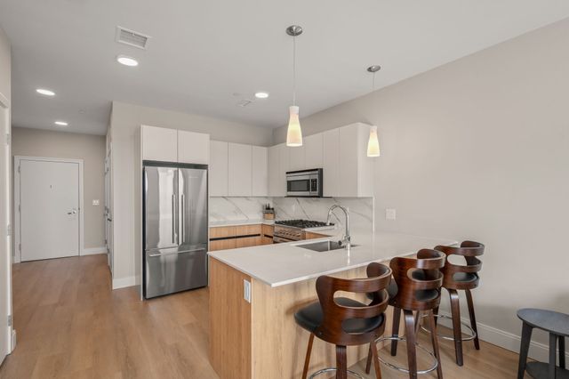 249 Corey Rd 304, Boston, MA 02135