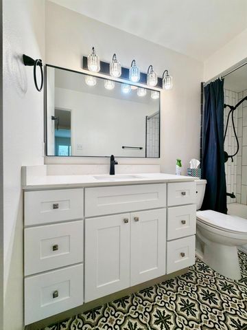 3532 W Benjamin Holt Dr, Stockton, CA 95219