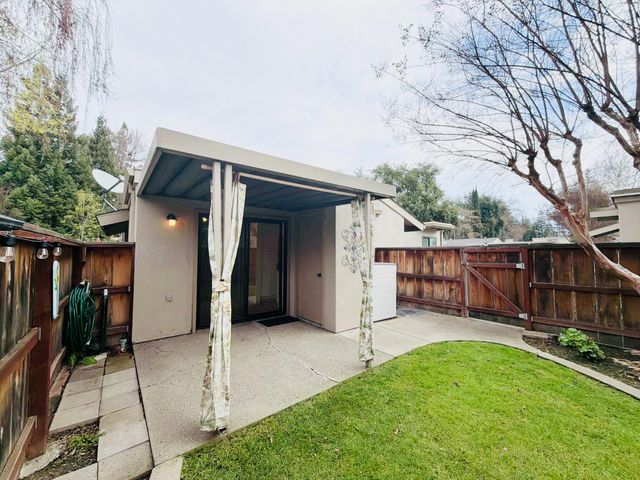 3532 W Benjamin Holt Dr, Stockton, CA 95219