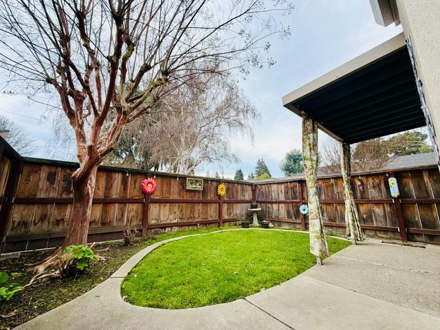 3532 W Benjamin Holt Dr, Stockton, CA 95219