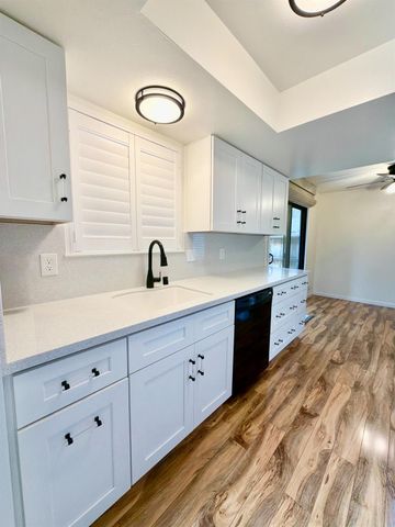 3532 W Benjamin Holt Dr, Stockton, CA 95219