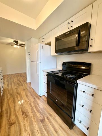 3532 W Benjamin Holt Dr, Stockton, CA 95219