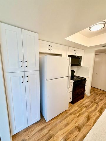 3532 W Benjamin Holt Dr, Stockton, CA 95219