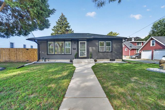 3049 S 31st STREET, Milwaukee, WI 53215