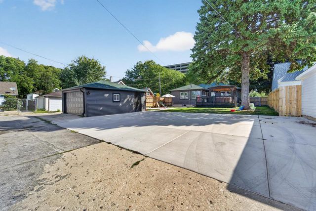 3049 S 31st STREET, Milwaukee, WI 53215
