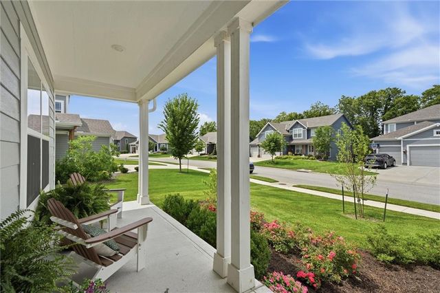 140 SE Riley Street, Lee's Summit, MO 64064