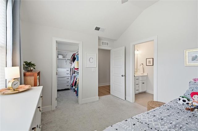 140 SE Riley Street, Lee's Summit, MO 64064