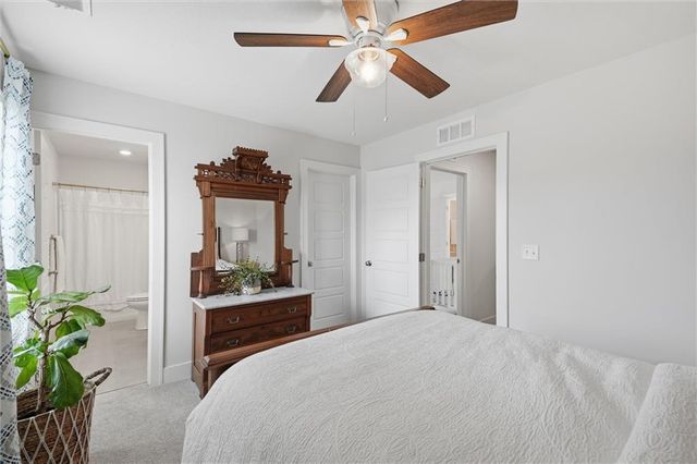 140 SE Riley Street, Lee's Summit, MO 64064