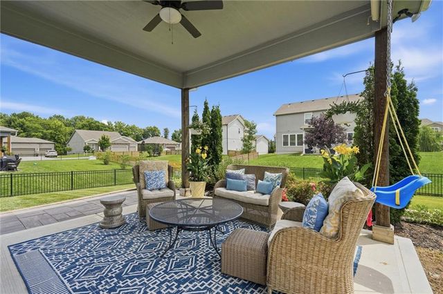 140 SE Riley Street, Lee's Summit, MO 64064