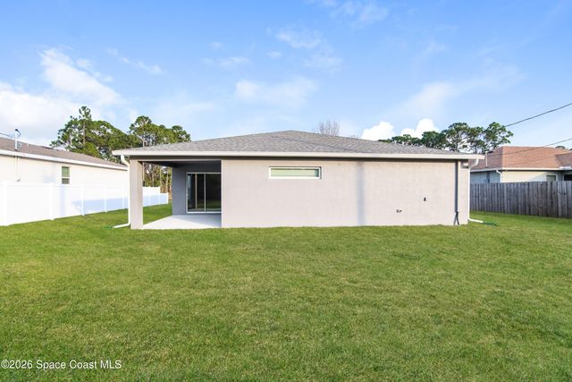 2110 Watkins Road SE, Palm Bay, FL 32909