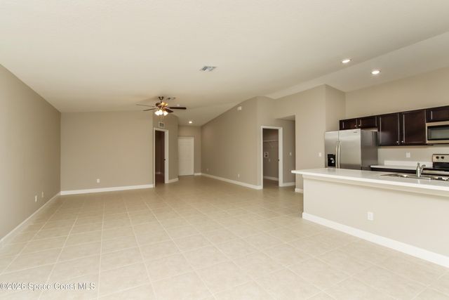 2110 Watkins Road SE, Palm Bay, FL 32909