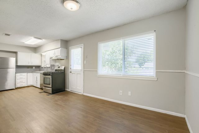 1707 Summit Street, Mesquite, TX 75149