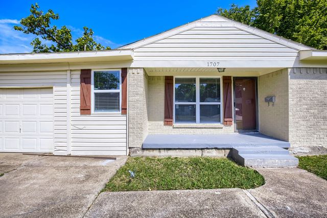 1707 Summit Street, Mesquite, TX 75149