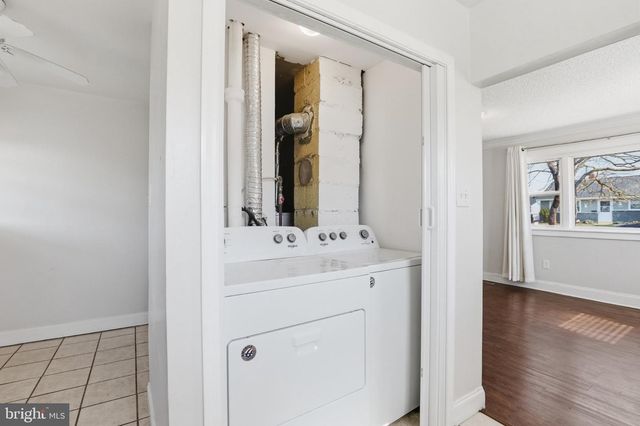 444 COLONIAL RD, Bellmawr, NJ 08031