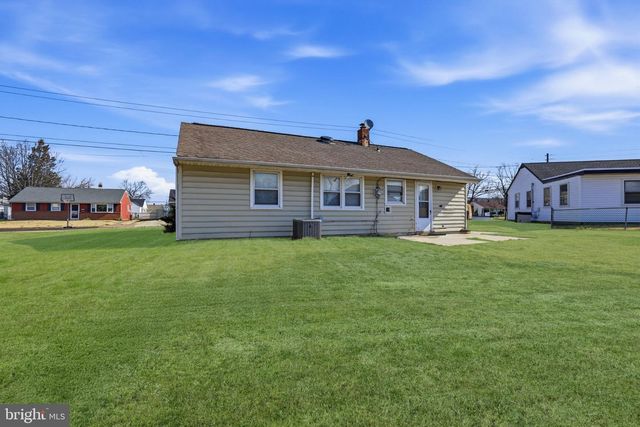 444 COLONIAL RD, Bellmawr, NJ 08031